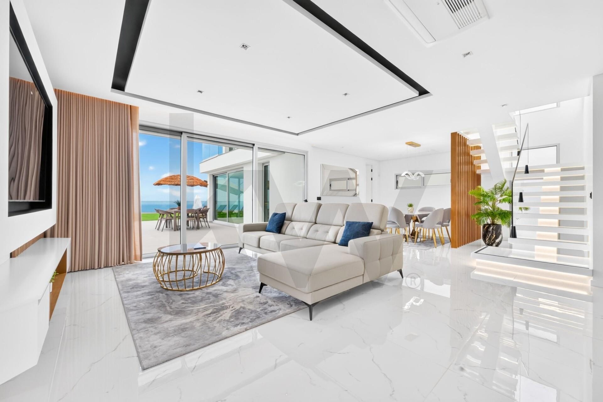 Villa Ponta do Sol — sala de estar em conceito aberto